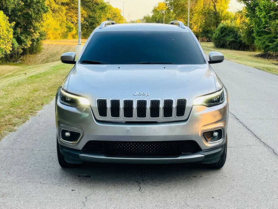 Jeep Cherokee Limited      2019