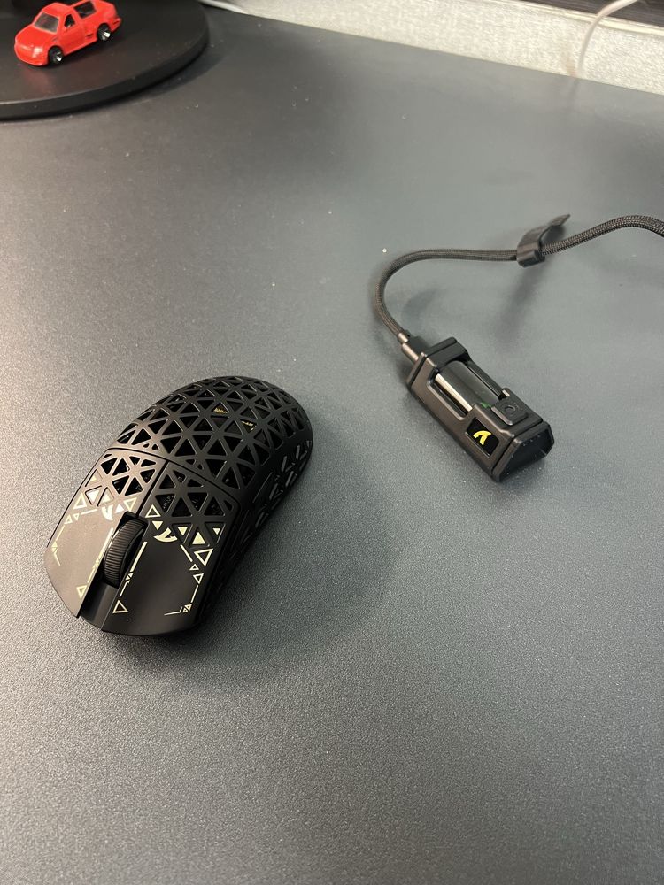 Attack shark r5 ultra/Aula f75 max