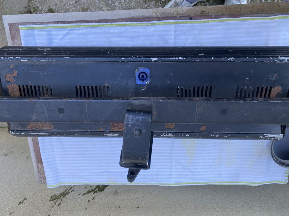 Blinder 230v com lampadas novas.