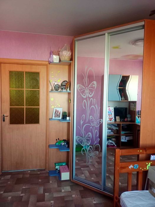 Продам 3 комнатную с ремонтом на левом берегу,alm