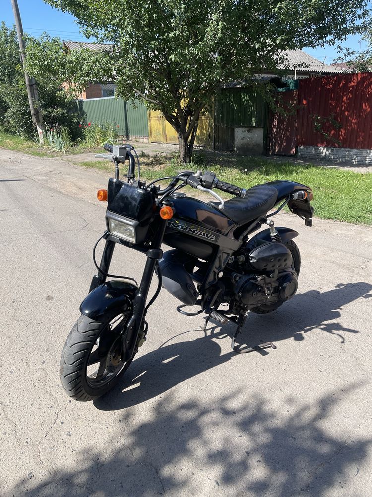 Продам мопед Suzuki Street Magic