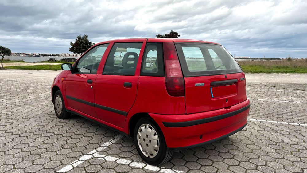 Fiat Punto 4 portas
