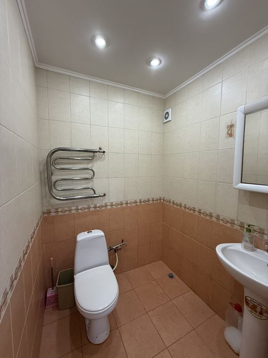 Здається в оренду приміщення на площі Миру