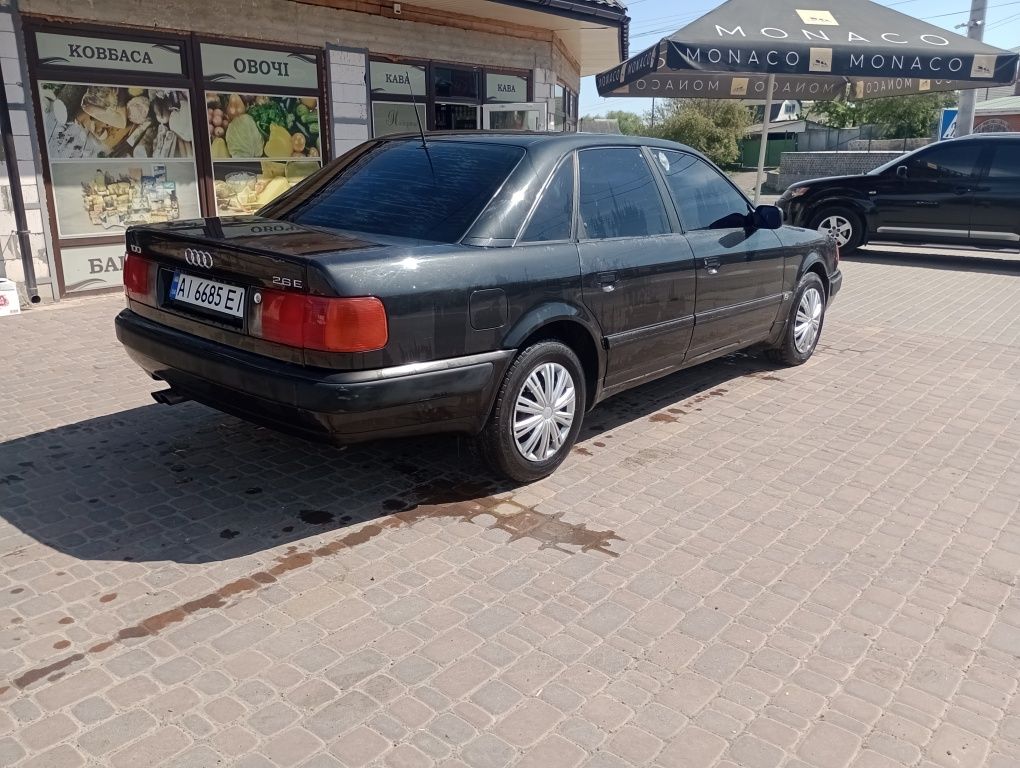 Audi 100c4 2.6 бензин