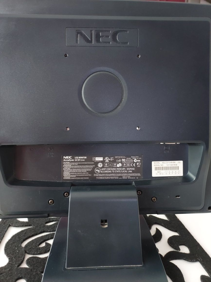 Tanio! monitor NEC