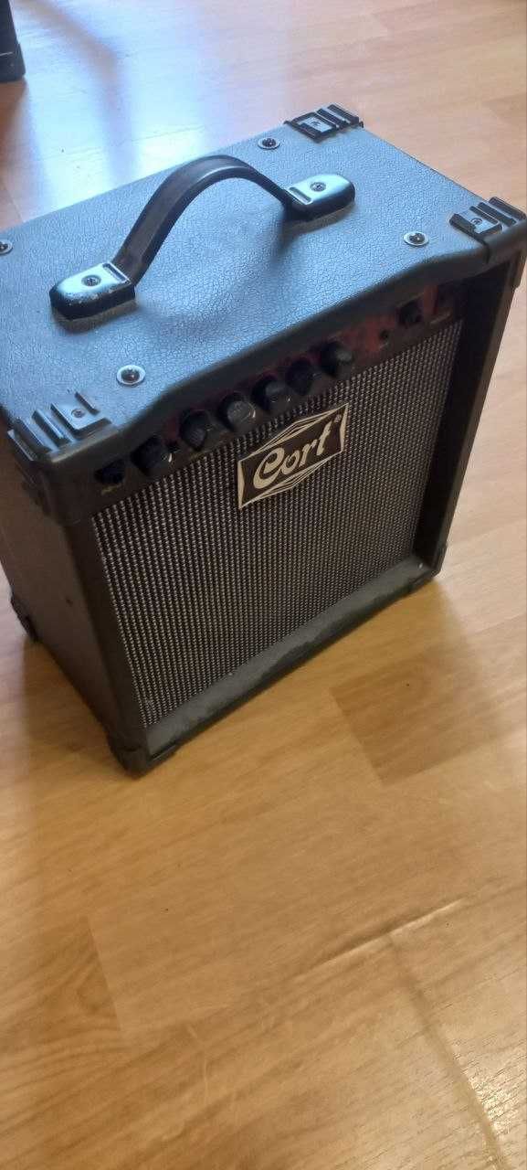 Гітара Cort.G110. Stratocaster. + Комбопідсилювач Cort mx15