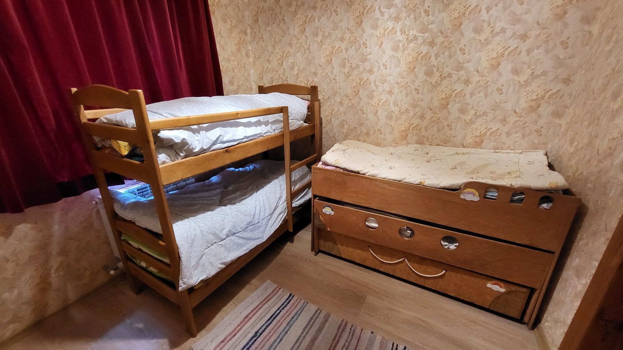 Двохярусне дитяче дерев'яне ліжко б/у