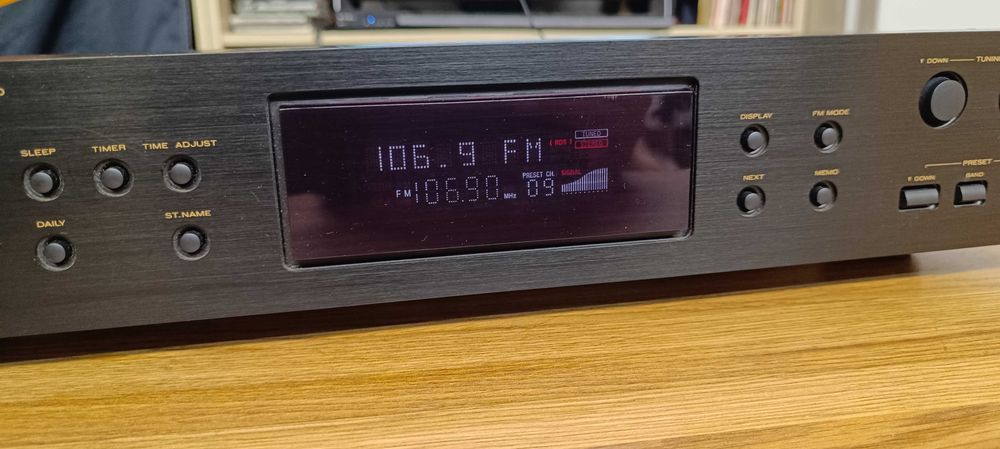 AM/FM тюнер  Marantz ST 4000