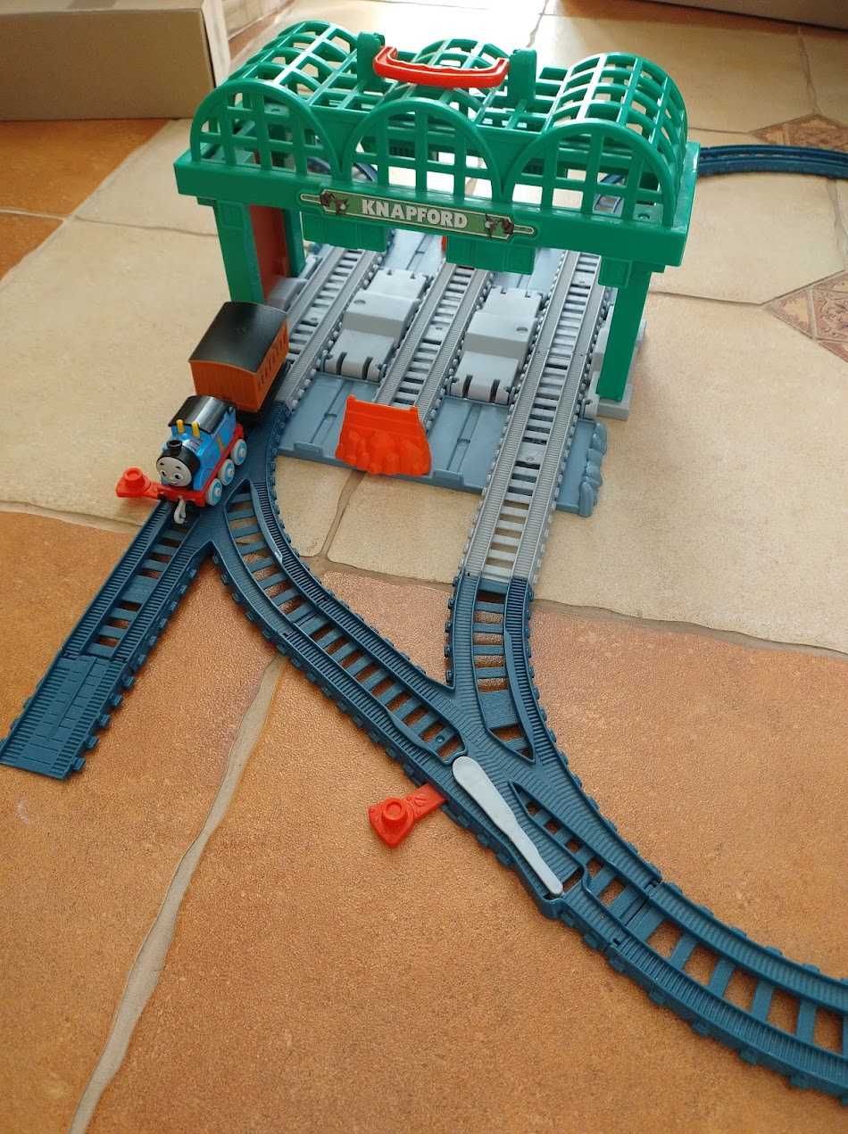 Залізниця Fisher price Thomas&Friends Кнепфорд Knepford station