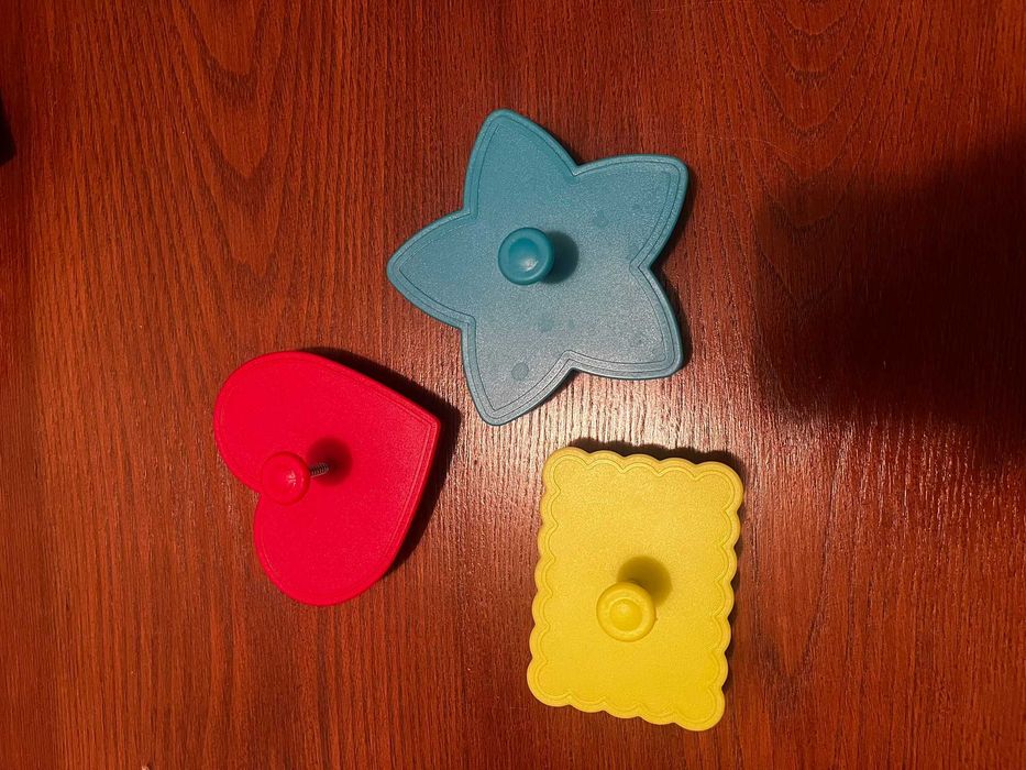 Forma para biscoitos com "carimbo" e letras