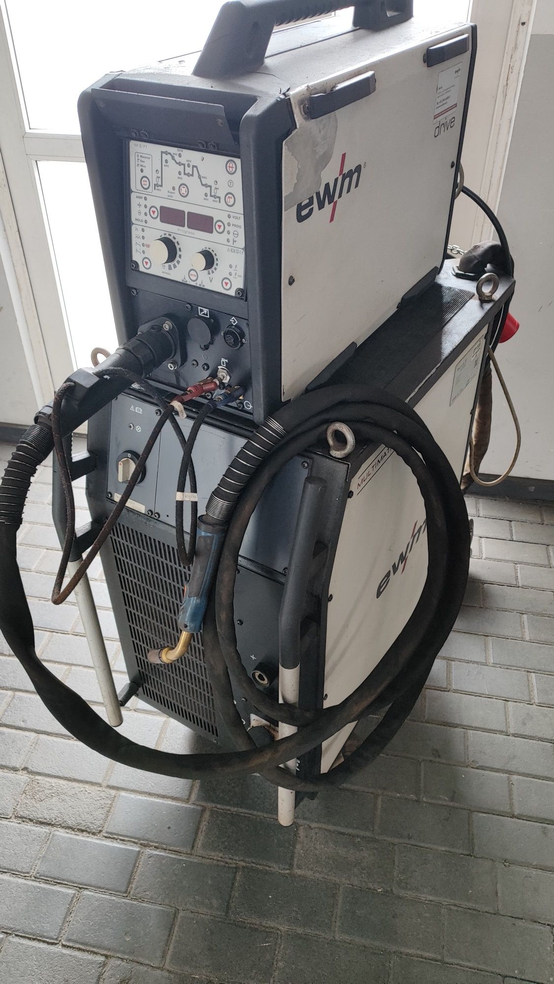 Spawarka EWM Taurus 401 synergic