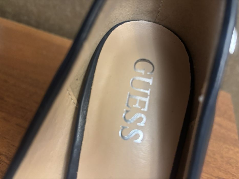 Жіночі  туфлі 37 розмір