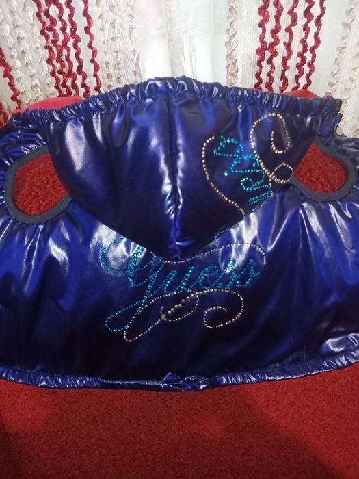 Одяг, костюми для собачок