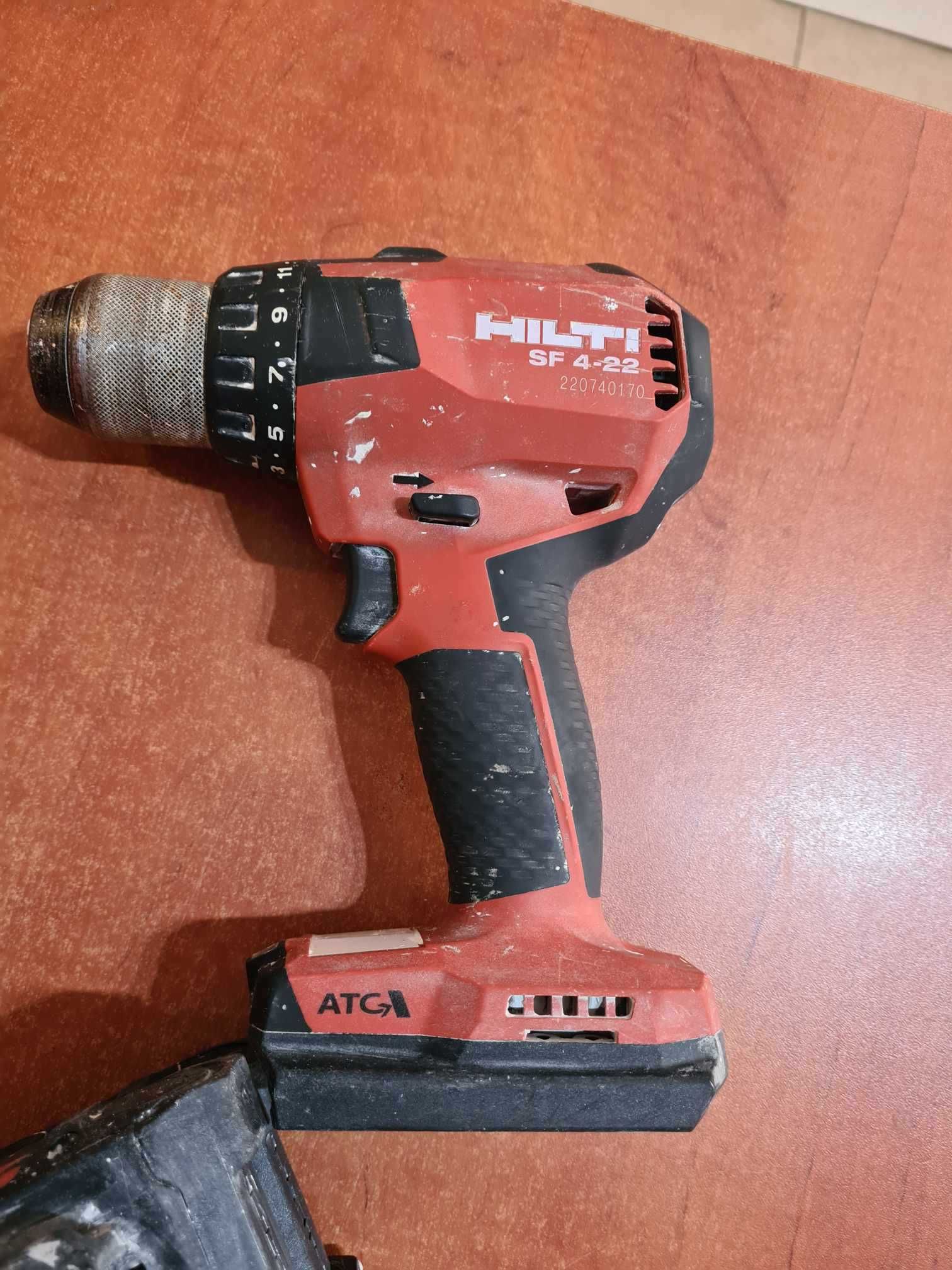 (1226/24) Wkrętarka Hilti SF 4-22 !! + ładowarka + bateria 2szt !!