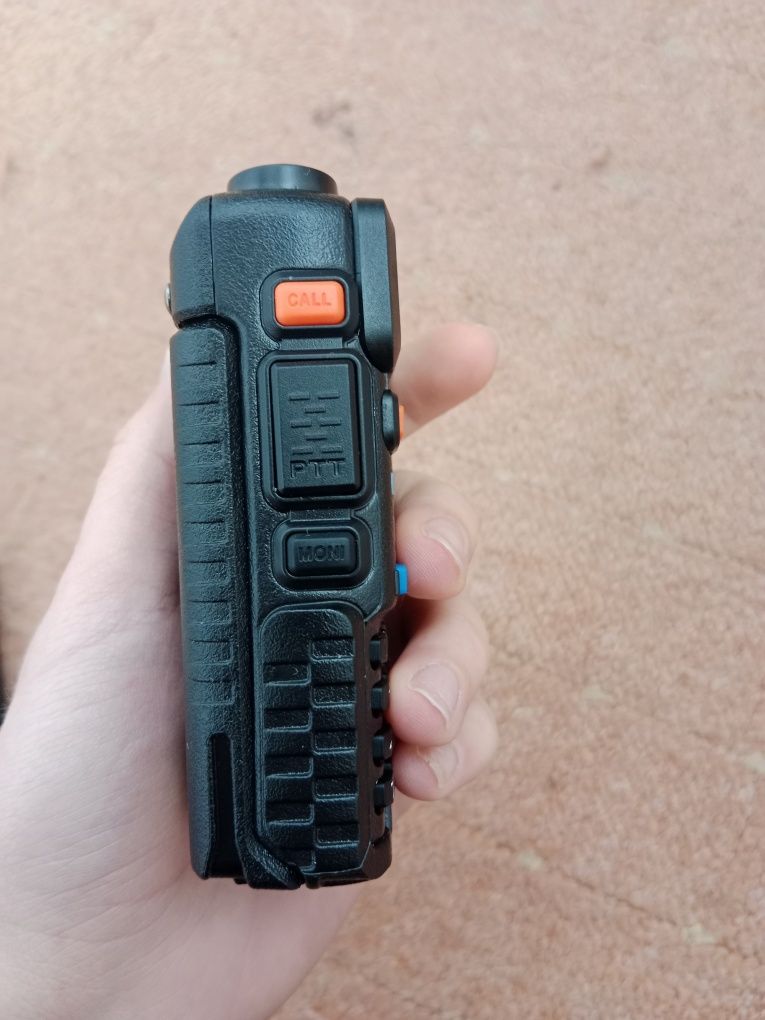 Рація baofeng uv-5R8W