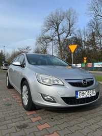 Opel Astra Opel Astra J Sports Tourer 1.6 Klimatyzacja Zadbana Prezentacja Film