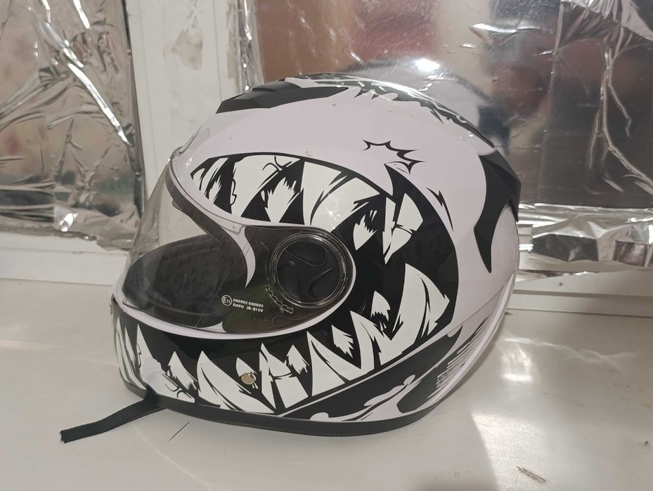 Шлем  dayu в хорошо состоянии