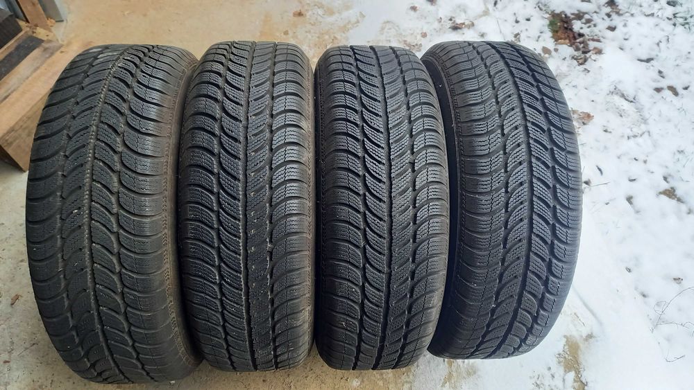 opony zimowe z felgami 195/65 r15  bieżnik 8 mm komplet 4szt. ford
