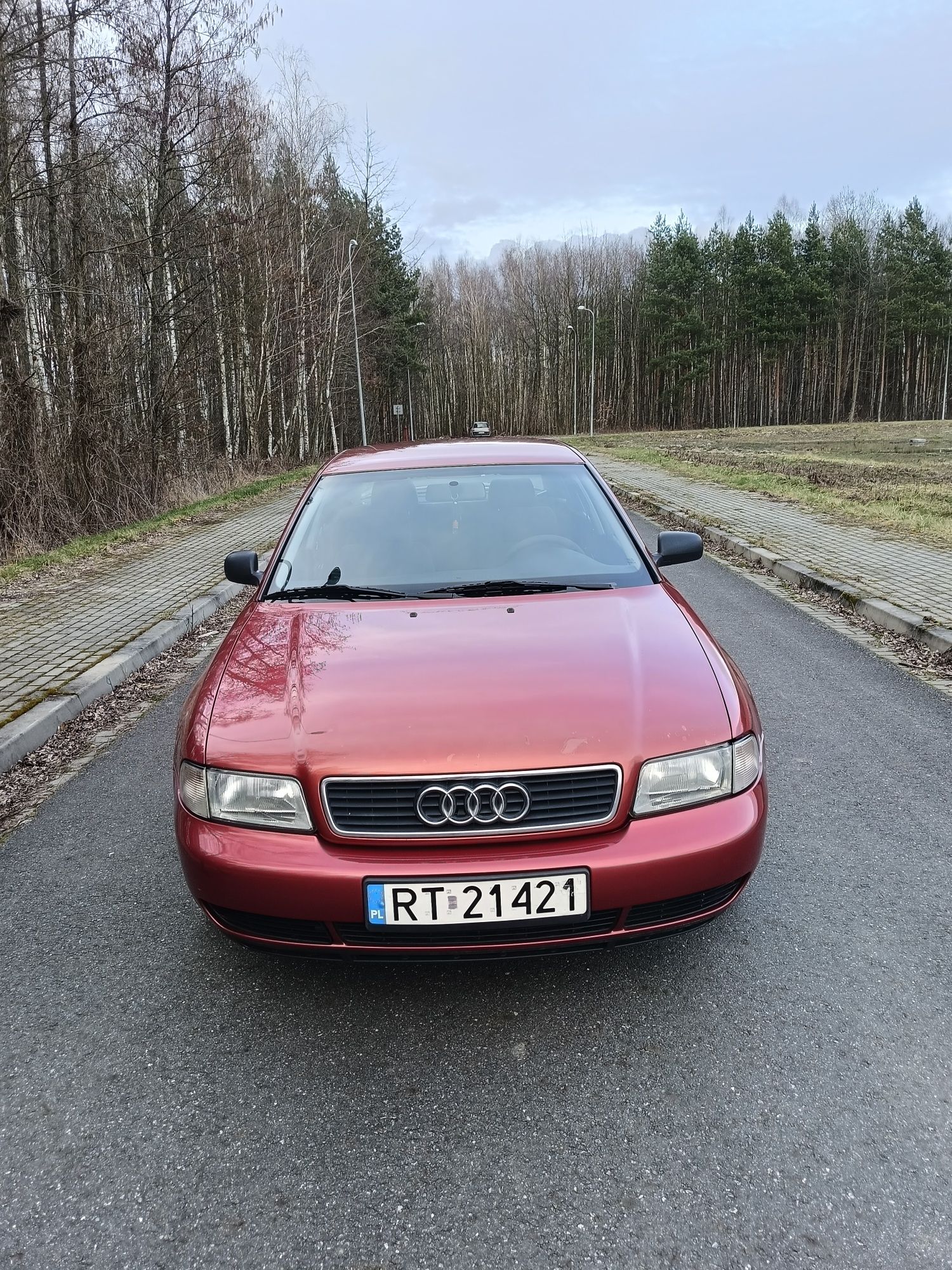 Audi a4 b5 1996 1,8 benzyna