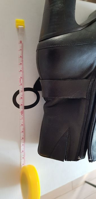 Черевики ботинки жіночі шкіряні 38-39, 25,5см,демі ботильоны каблук