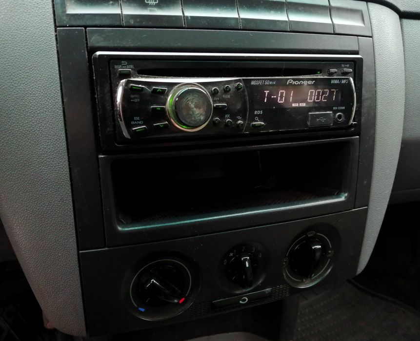 Skoda Fabia 1,4 LIFT 75KM INSTALACJA GAZ Długie Opłaty CD/Mp3 SALON PL