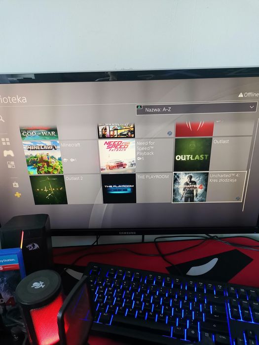 Konsola playstation 4 slim 500GB + 3 pady + 21 gier