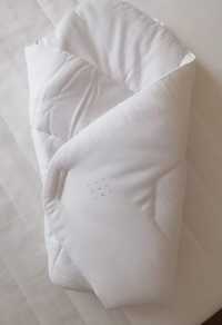 Nowy biały rożek niemowlęcy