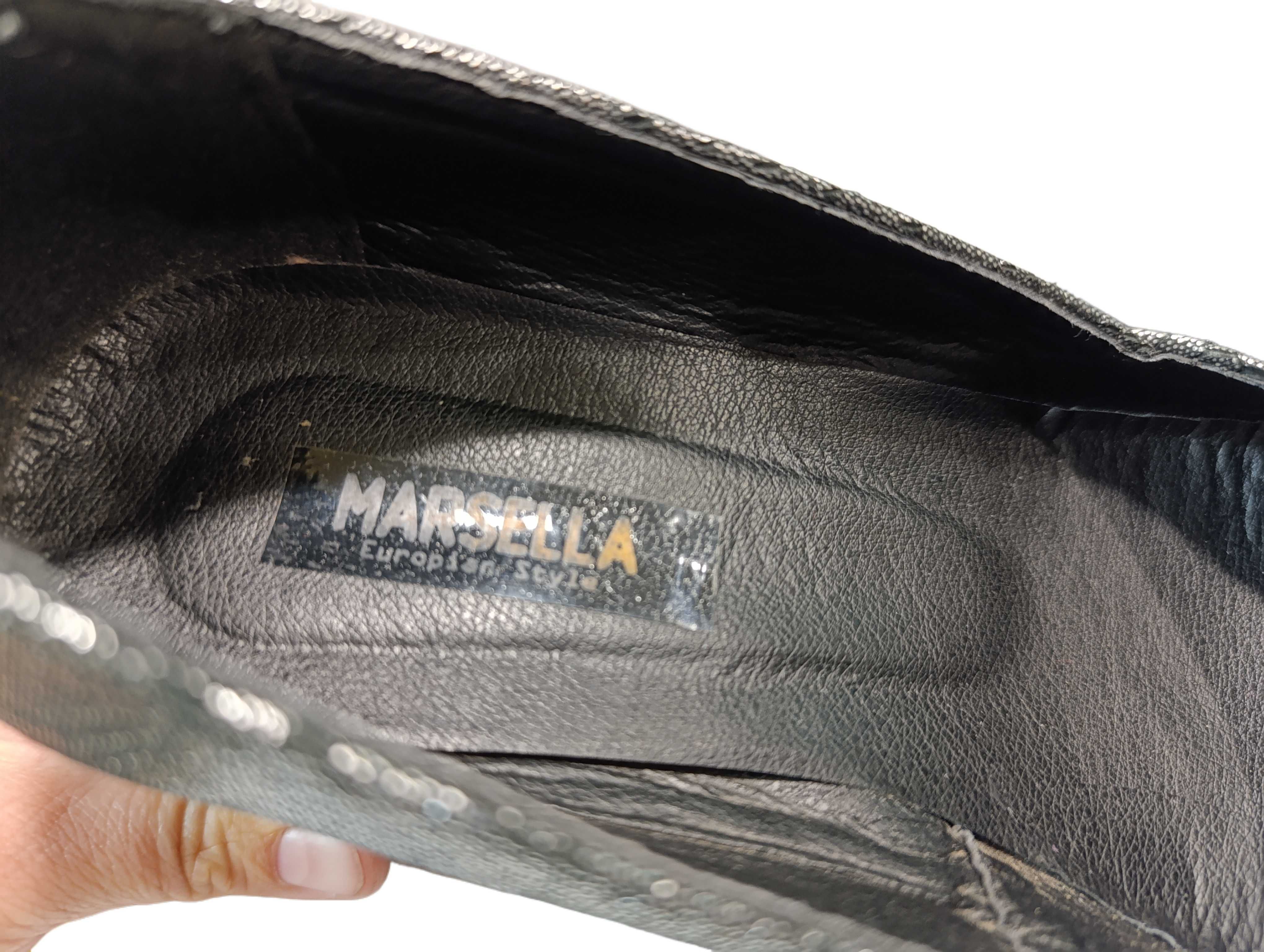 Жіночі туфлі шкіряні сріблясті Marsella 36 на чорній платформі