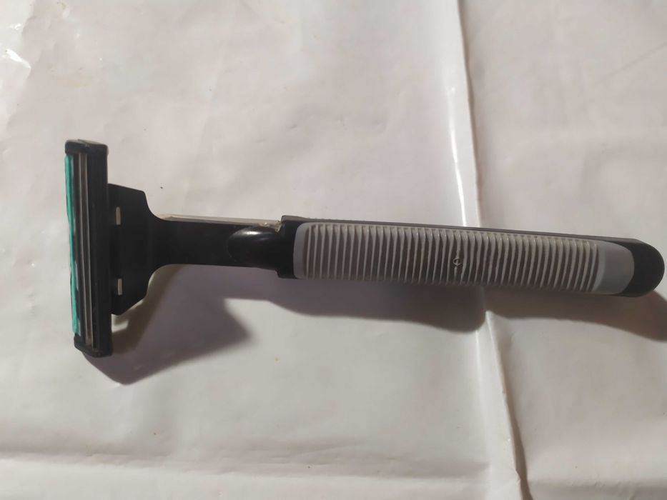 Станок для бритья Gillette  б\у