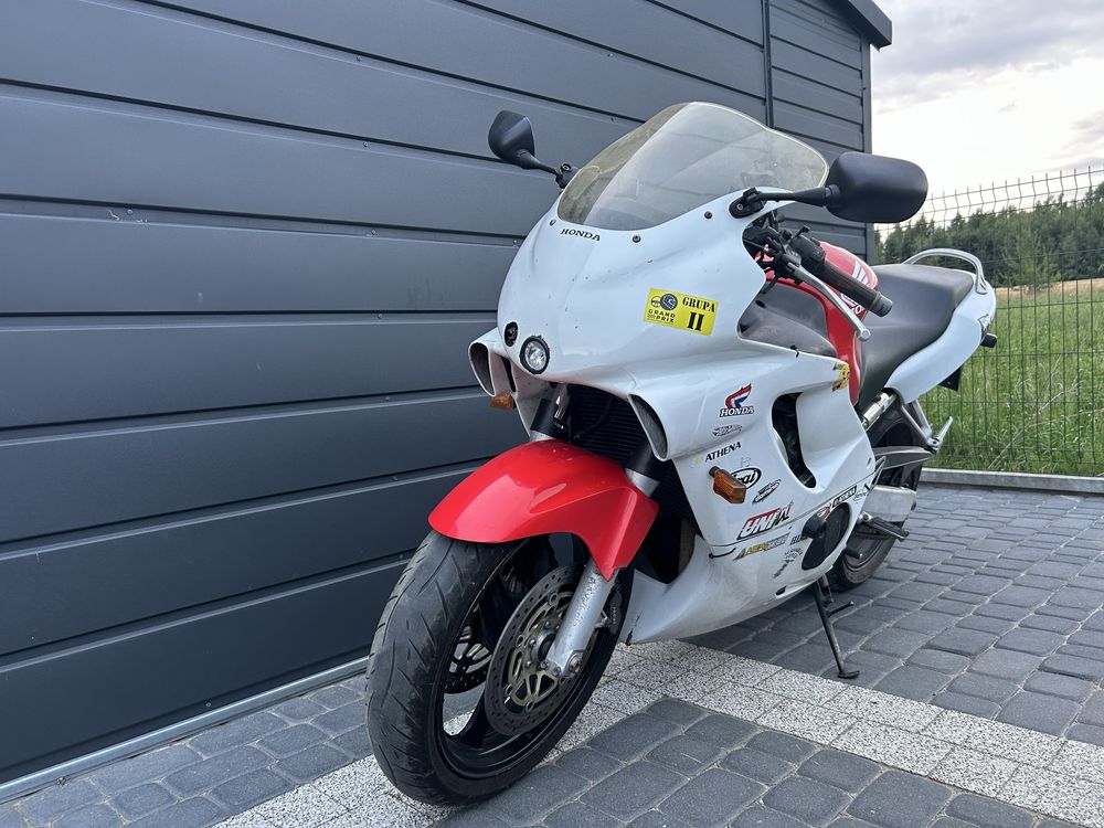 Honda cbr 600 f4 zarejestrowana doinwestowana Zamiana