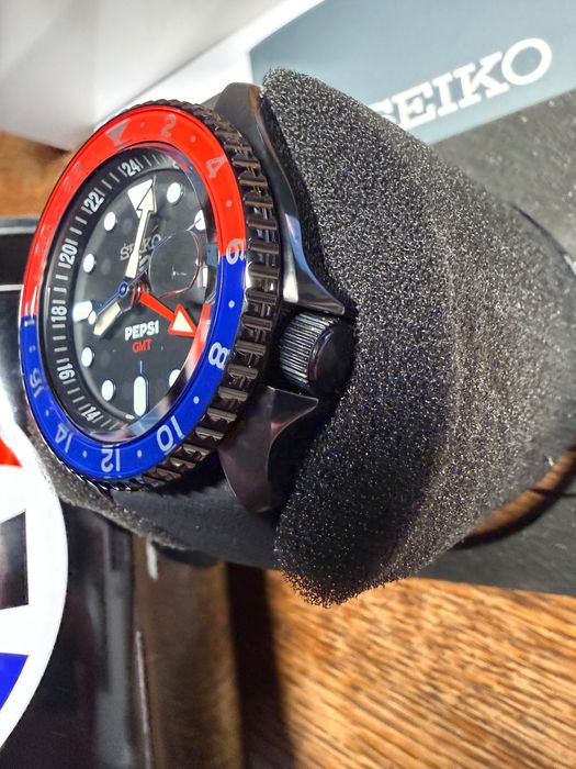 Seiko 5 Sports x Pepsi SKX Series GMT Limited Edition SSK047K1