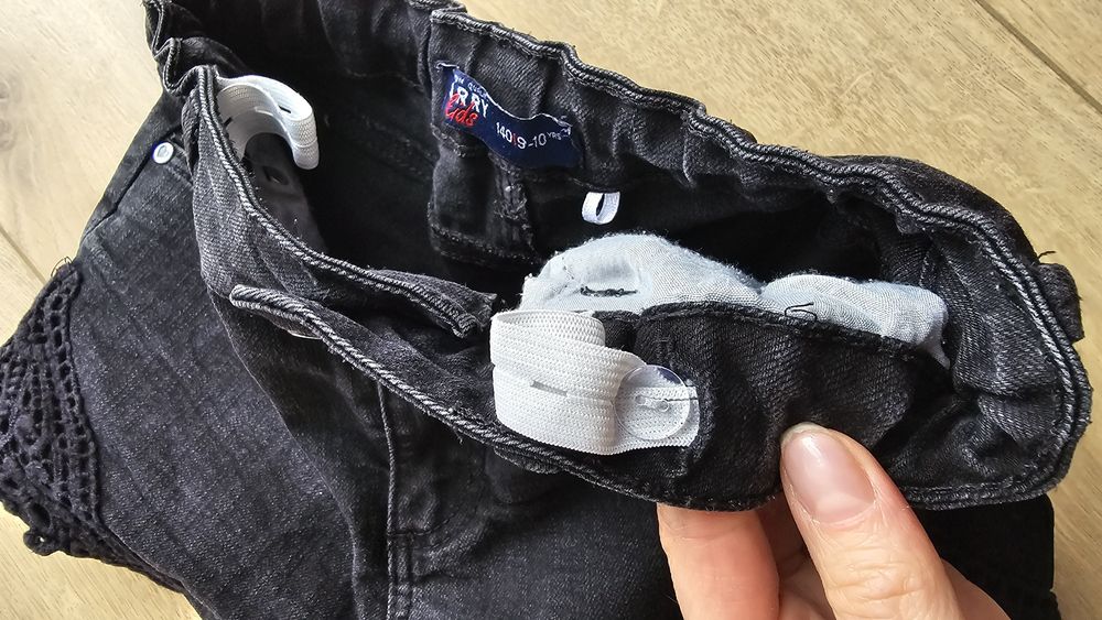 Szorty krótkie spodenki jeansowe czarne 140