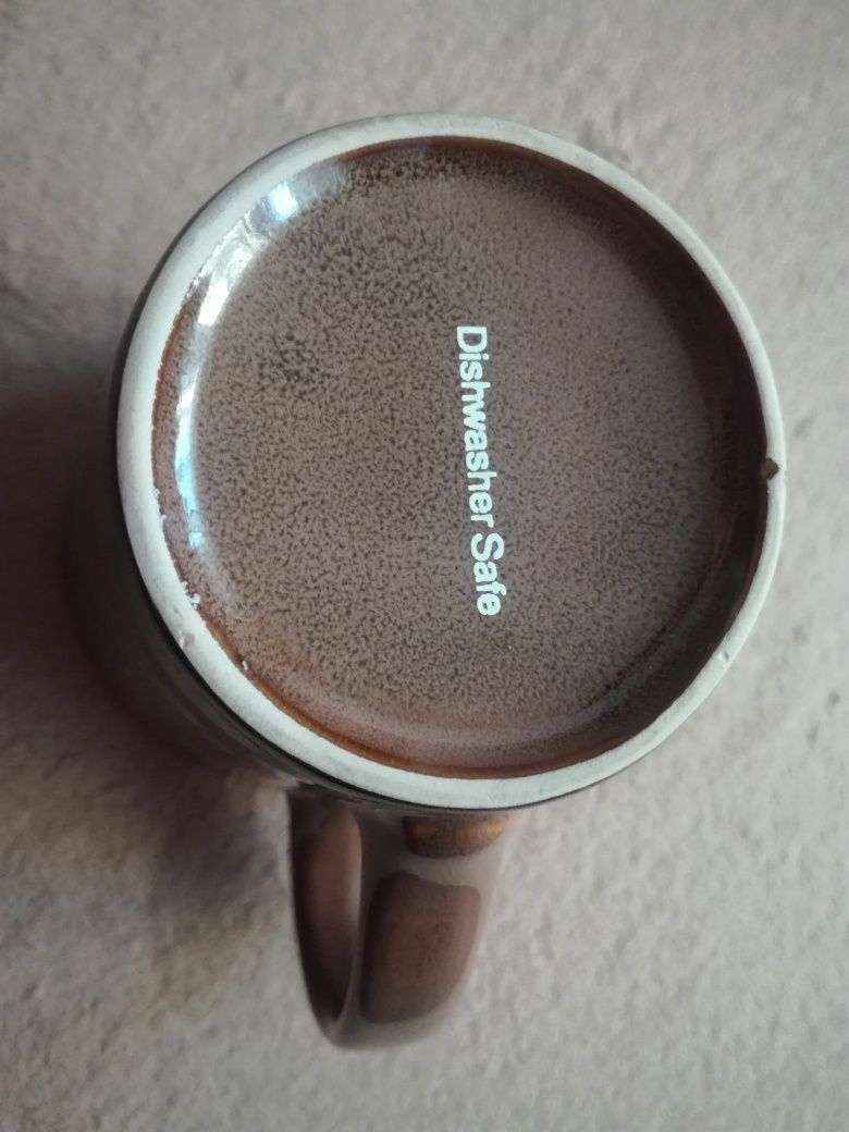 Kubek Dishwasher Safe brązowy