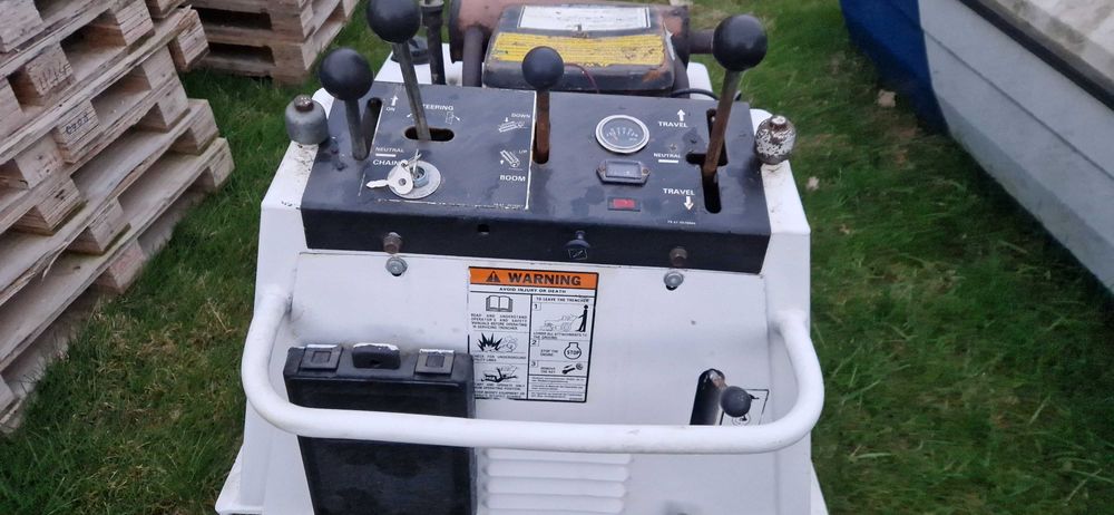 Koparka łańcuchowa Bobcat T116 do rowów pod kable nawodnienie