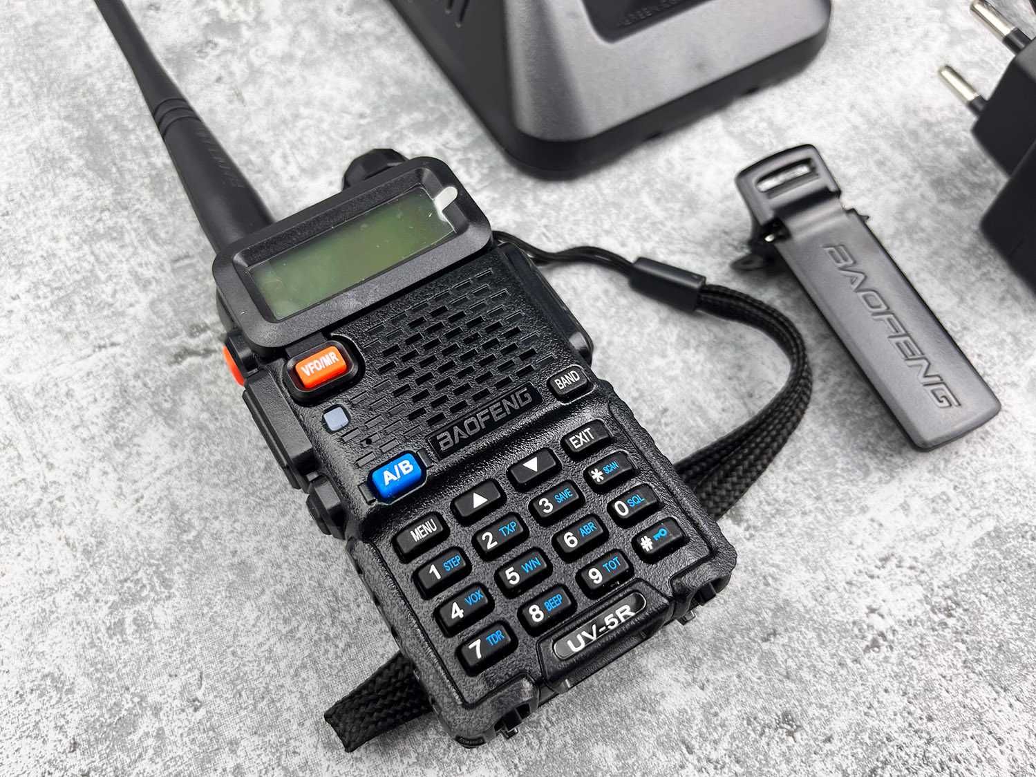 NOWY radiotelefon Baofeng UV-5R HT 5W PMR +słuchawka/mikrofon POZNAŃ