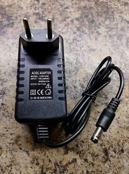 Блок питания 9V 2A - 12V 3А идеально для камер, лент LED, 5.5x2.5мм