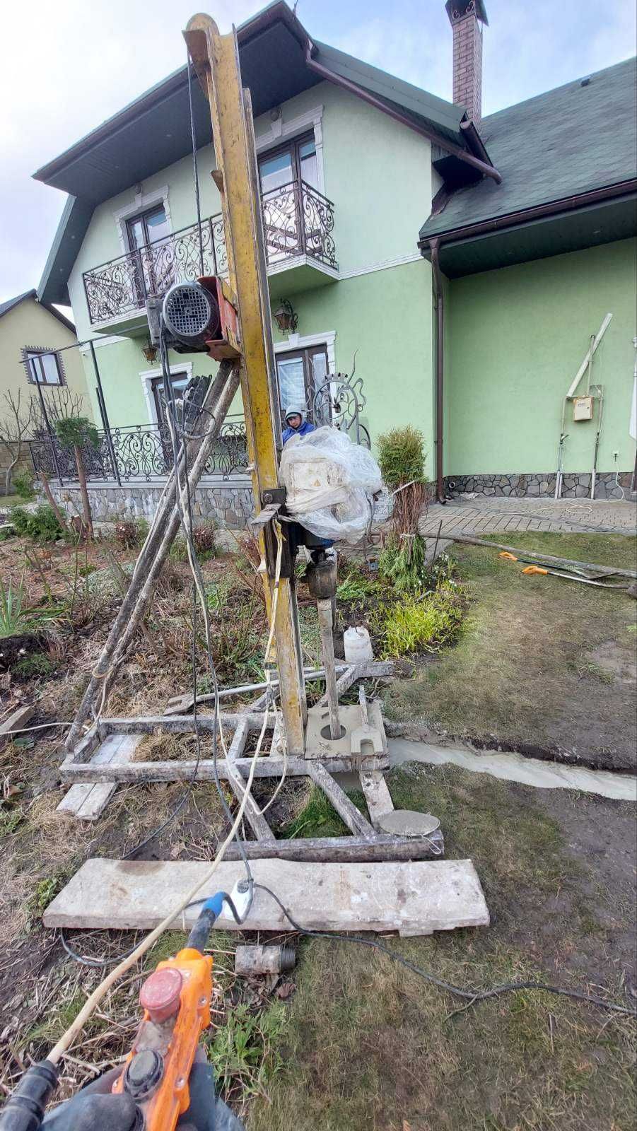 Буріння Свердловин на Воду    Дзвоніть можу невідписувати тел. 3809673