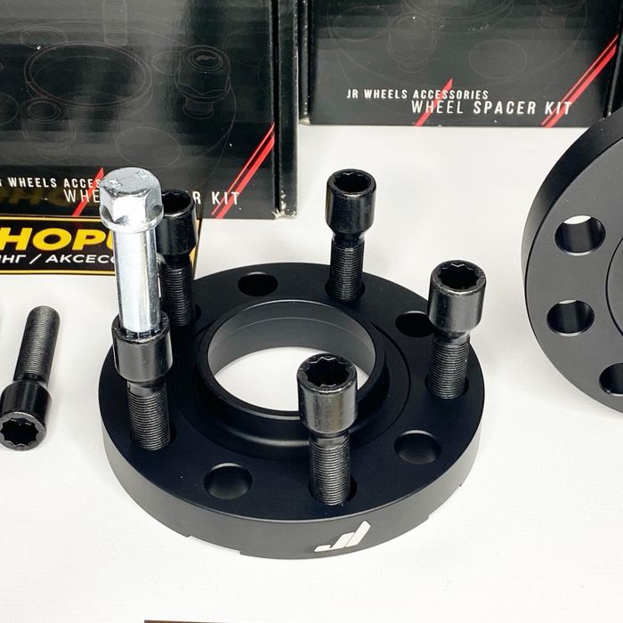 Колесные проставки JR-Wheels Japan Racing BMW F30/32/F10/F80/85/F15/25