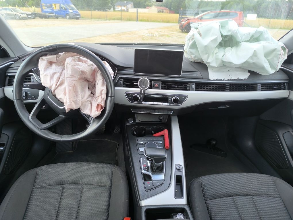 Audi A4 B9  2.0 T 150 PS lekko uszk okazja