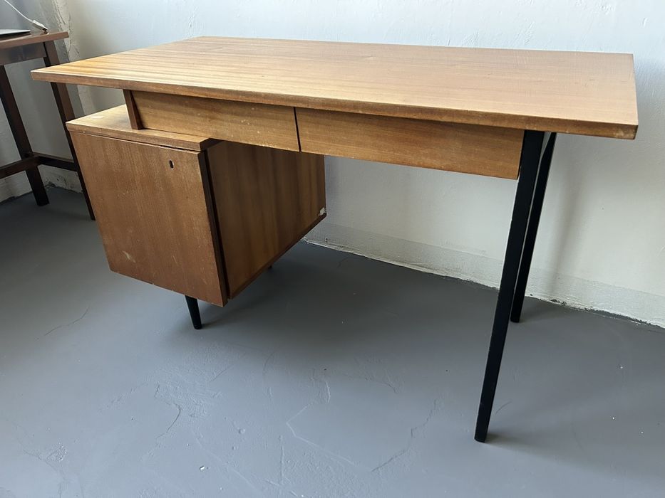 Piękne retro biurko biureczko PRL