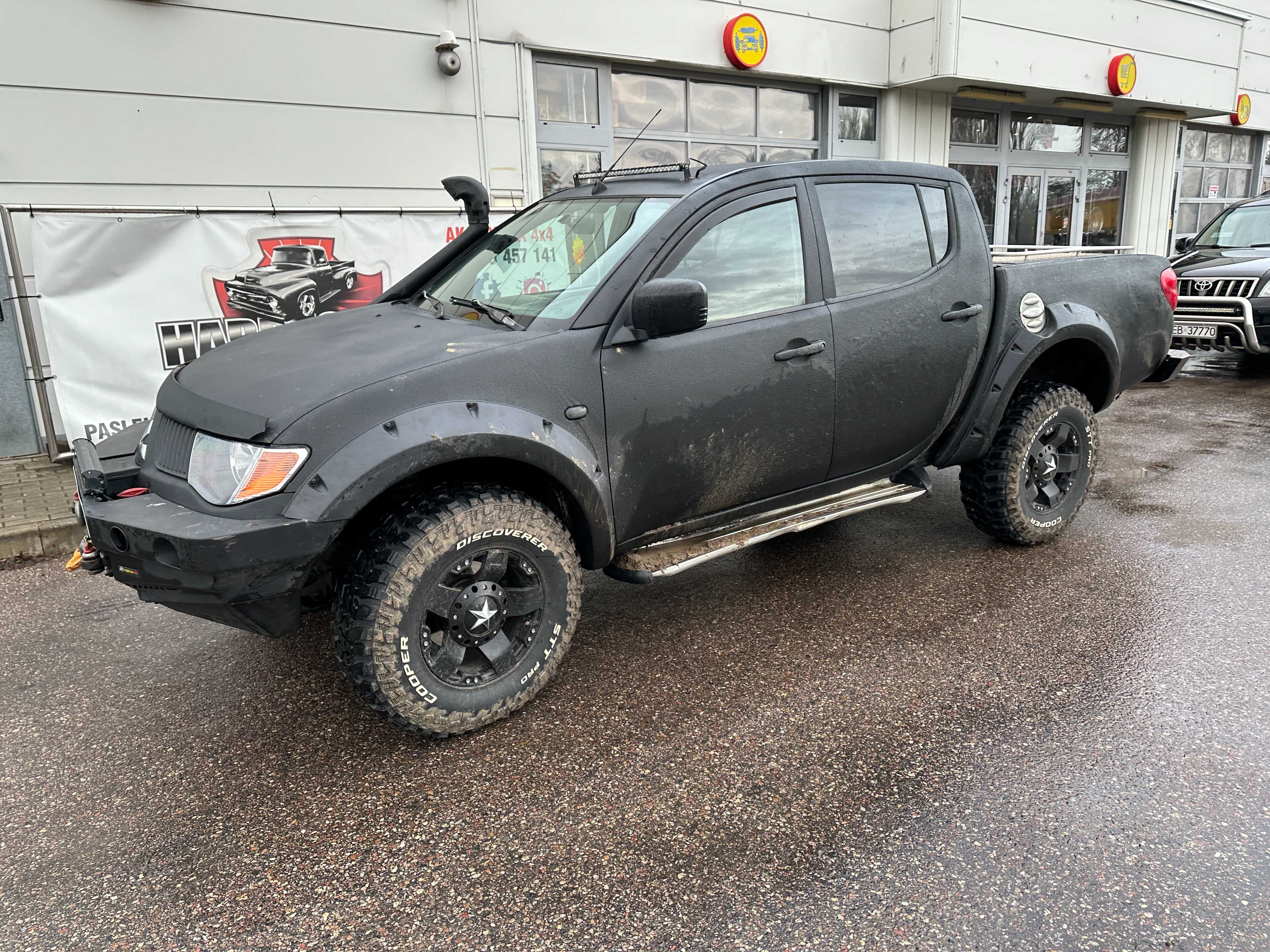 Pokrywa Paki Aluminiowa Mountain Top Mitsubishi L200