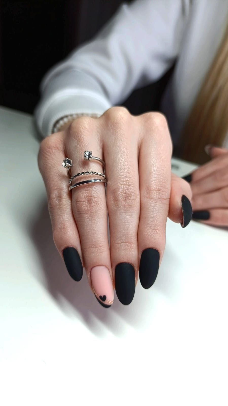 Manicure hybrydowy / żelowe