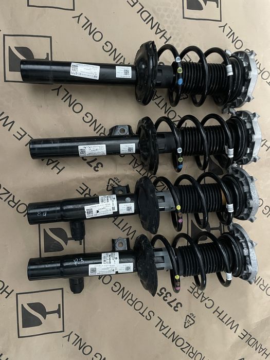 Передні амортизатори Фольксваген ід 4 ,Q4 E-Tron
