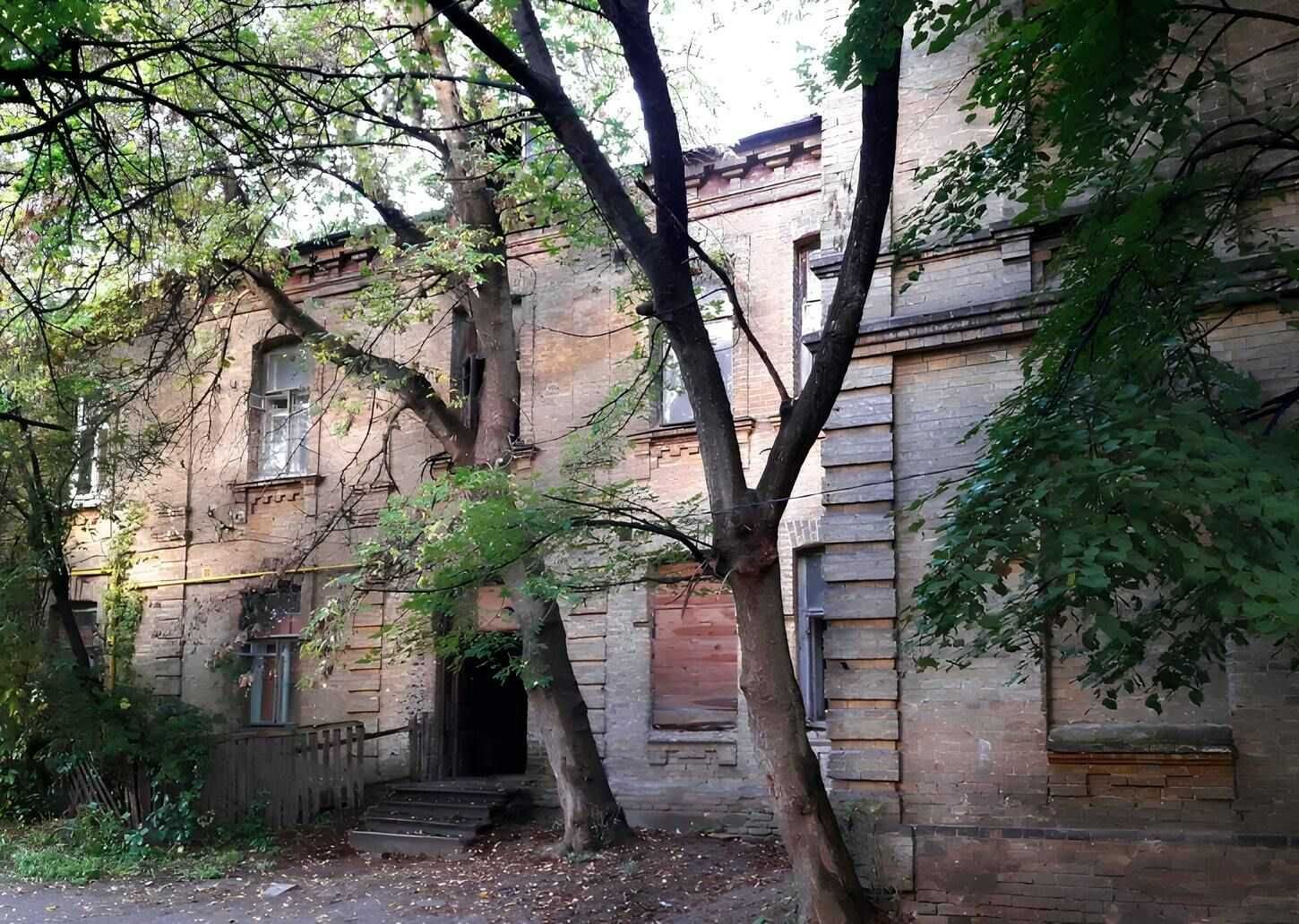 Дом 460м с участком в Шевченковском районе, ул. Тропинина, 6.