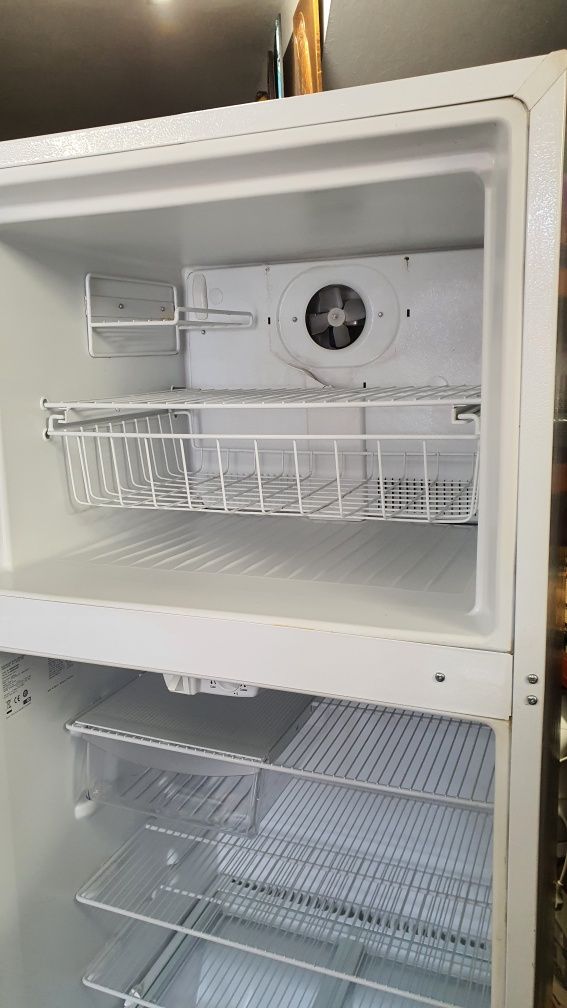 Lodówko zamrażarka Frigidaire
