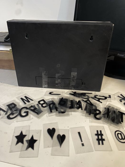 Tablica ekran podświetlana z literami