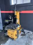 Maquina desmontar pneus + maquina equilibrar