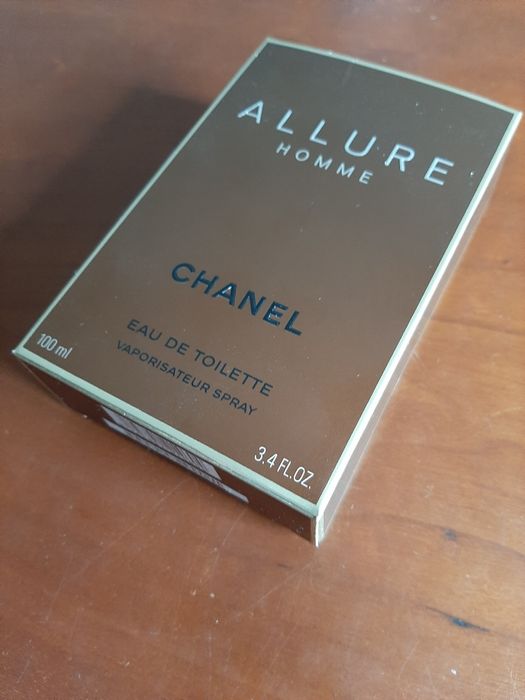 Caixa e frasco de perfume Allure Chanel