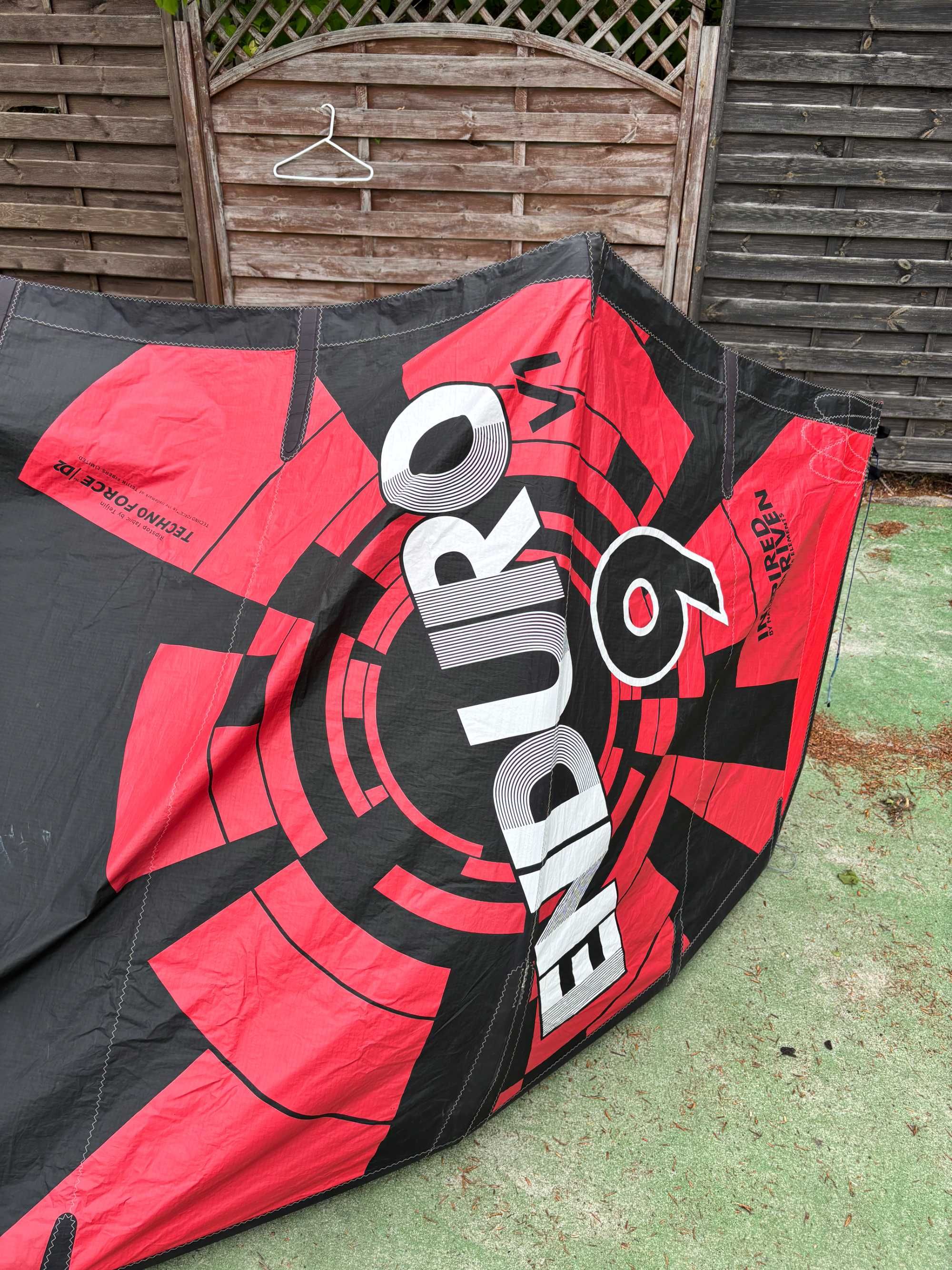Latawiec Ozone Enduro V1 9m Kitesurfing