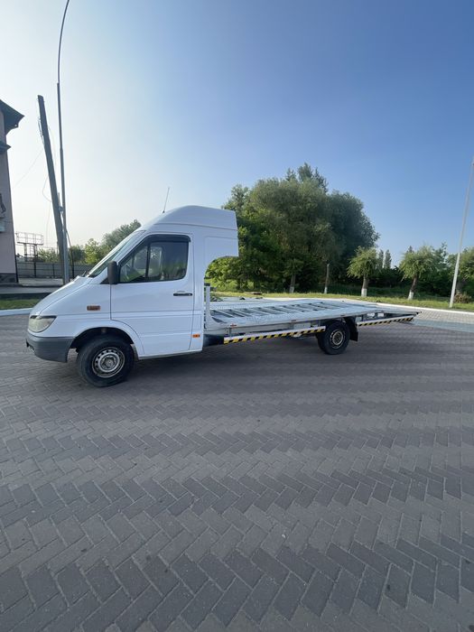 Евакуатор спрінтер 2.7